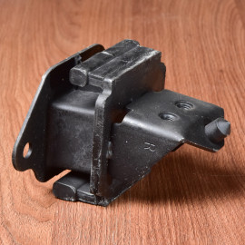 Опора подушка двигуна права Ховер дизель Hover 2,8TC 1001103-P00